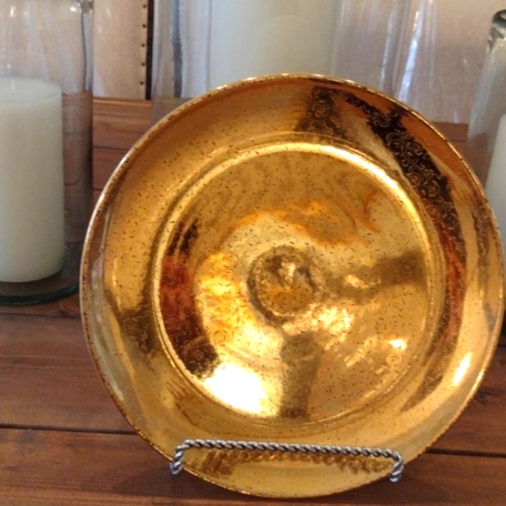 22 KT Gold Lady Hamilton Plate - Picture 2 of 6